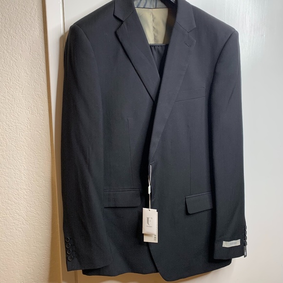 Fino Uomo Other - Fino Uomo Men's Light Herringbone Classic fit 3pc